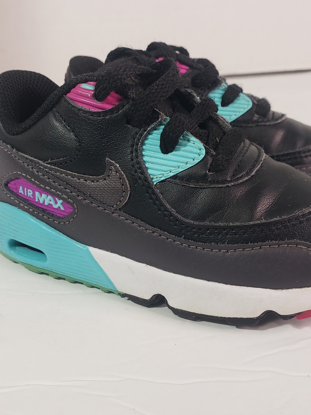 Nike Black Sneakers with Teal/Purple Accents Girls Sz: 7C Play Shoes, Basketball